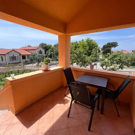 Ferienwohnung In Privlaka Mit Garten Und Grill